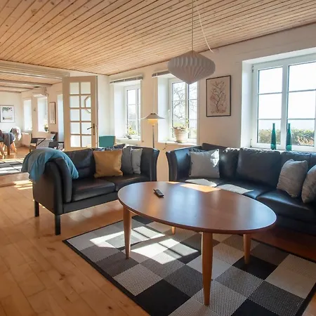 Strandhuset Holiday home