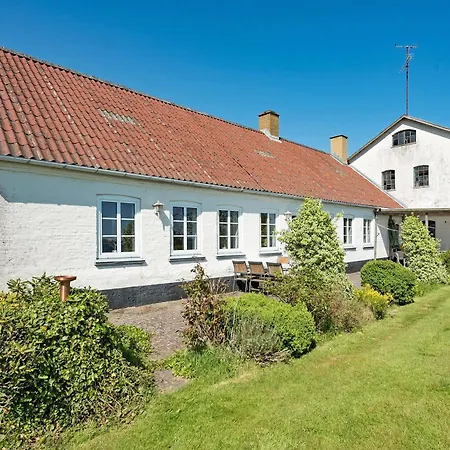 Holiday home Strandhuset