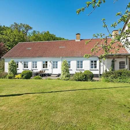 Holiday home Strandhuset *