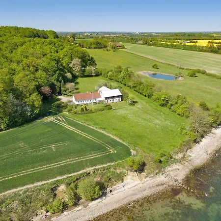 Strandhuset Holiday home